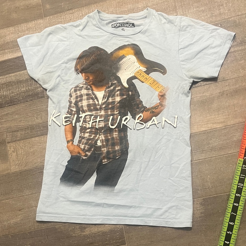 Control Light Blue Graphic Tee Keith Urban 2009 Escape Together Tour